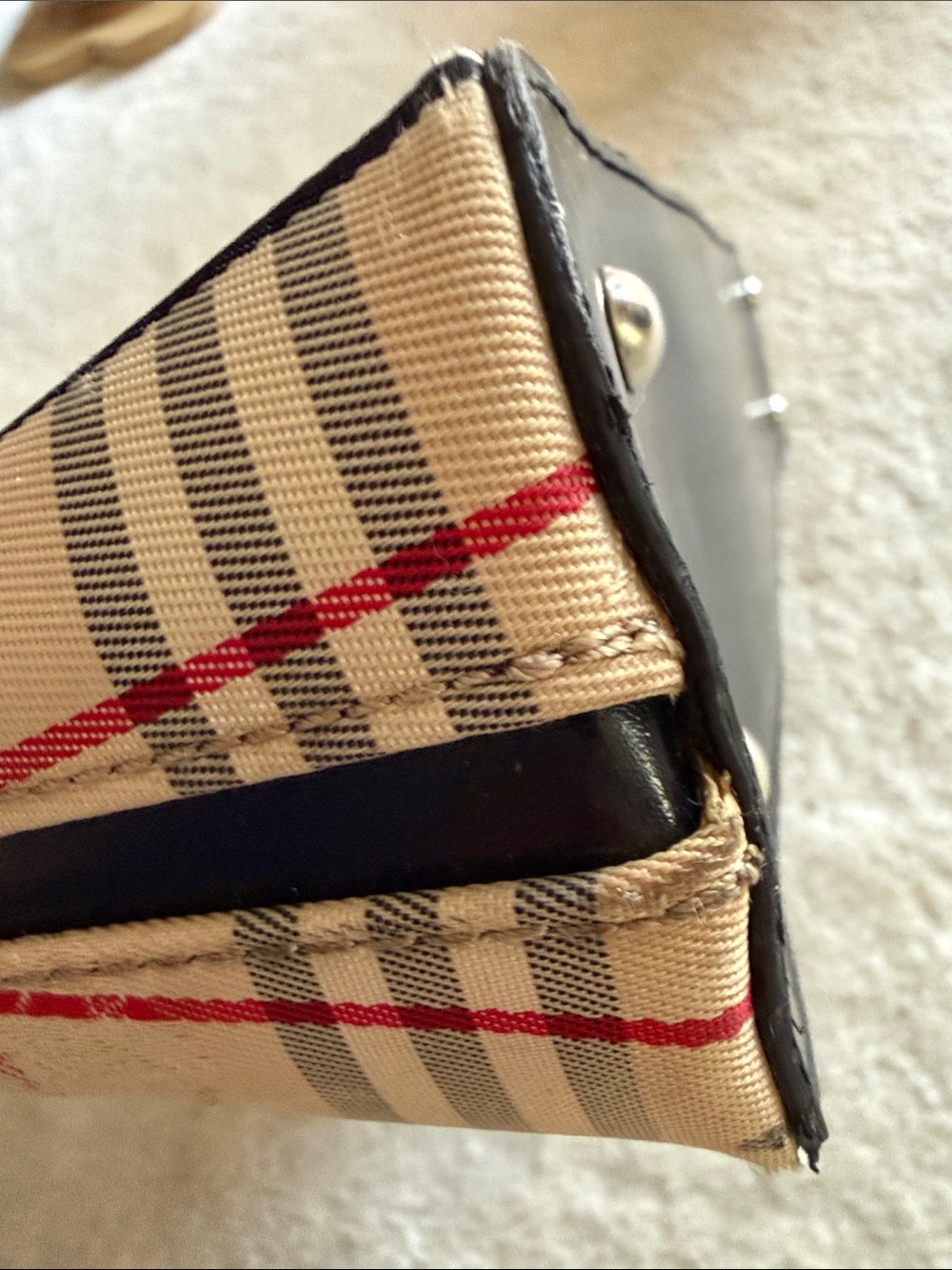 Classic Plaid Tote Shoulder Bag in Beige and Black - Picture 7 of 14